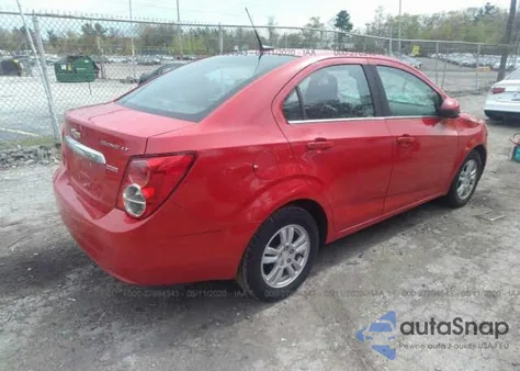 2013 Chevrolet Sonic Lt Auto из США, поврежденный, VIN 1G1JC5SB5D4113120
